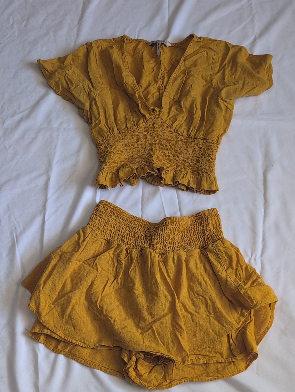 BCBGeneration Skirt Set Mustard